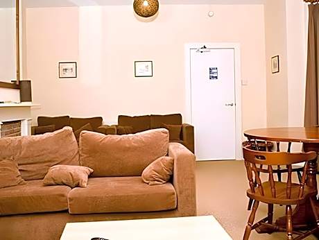 Quadruple Room with Shared Bathroom