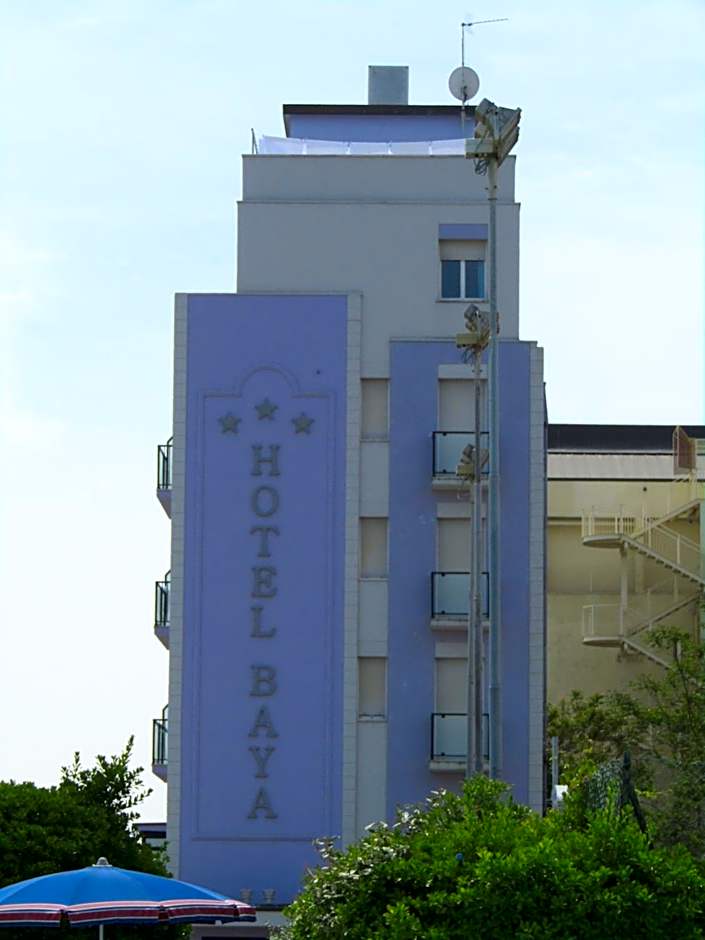 Hotel Baya - in centro, sul mare
