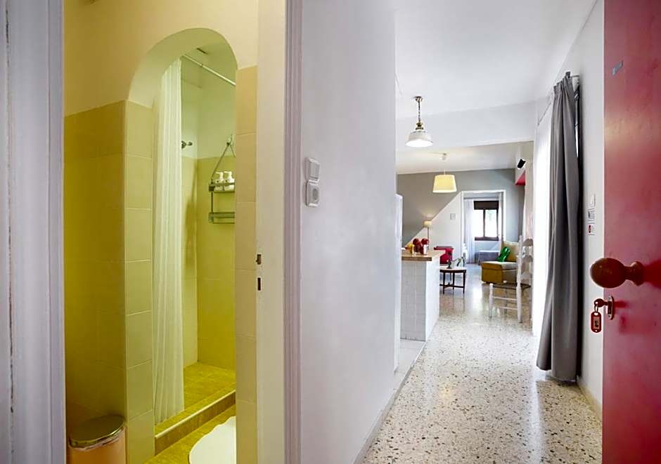 Live in Athens, PSYRRI Meet Me Here Apartments