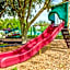 Coastal Imagination Sunny Dayz Oasis