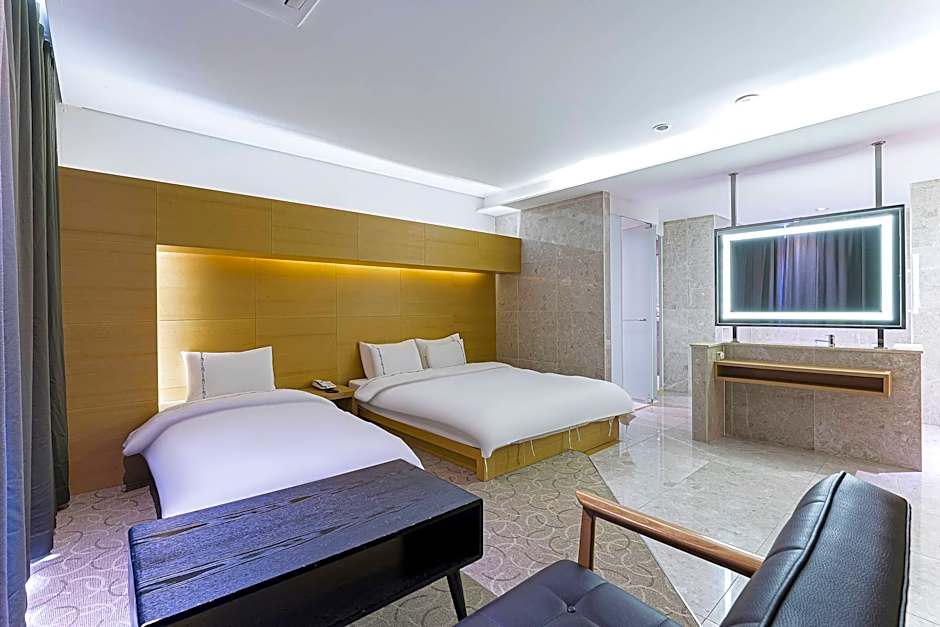 Business Design Hotel Luv