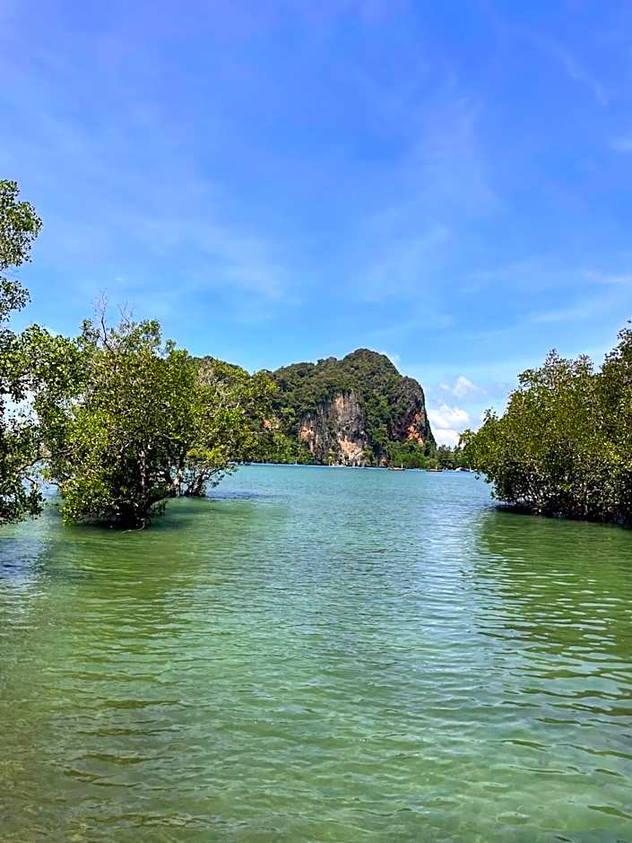 Social Quarters Blanco - Youth Hostel 18 to 35 Only