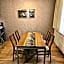 Enjoy Studios and Lovely Apartment Villa Park