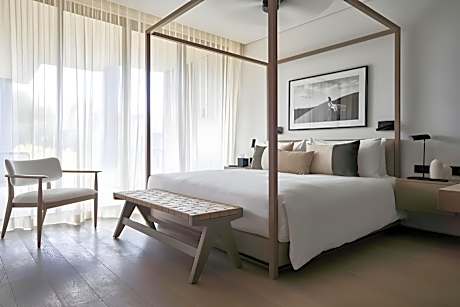 LUX* Pool Residence