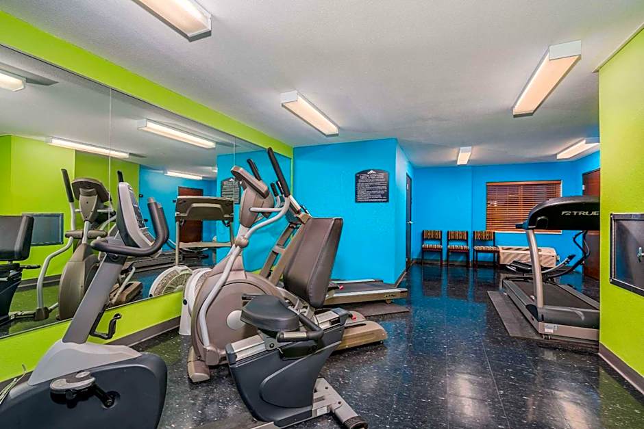 Microtel Inn & Suites by Wyndham Rochester North Mayo Clinic