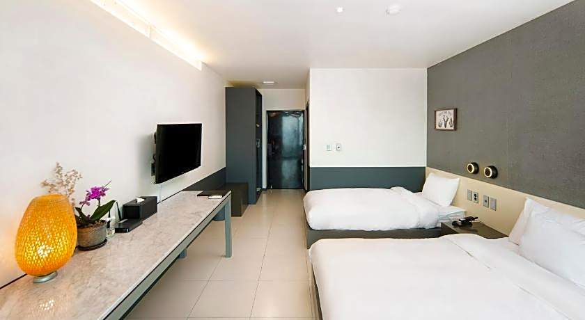 Lareem Boutique Hotel