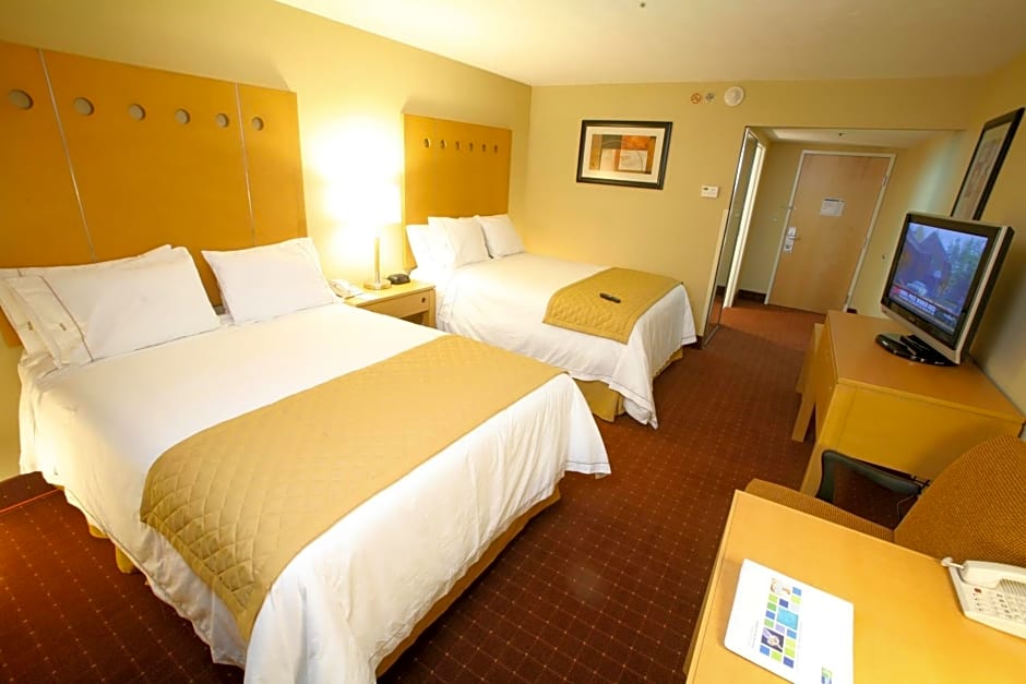 Holiday Inn Express Saltillo Zona Aeropuerto By IHG