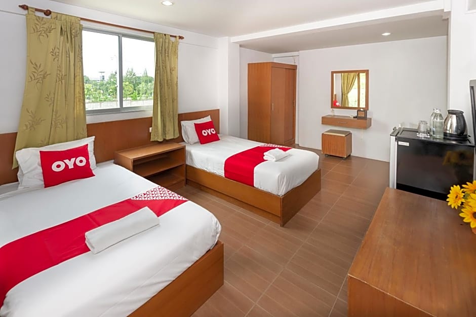 OYO 227 Suchaya House