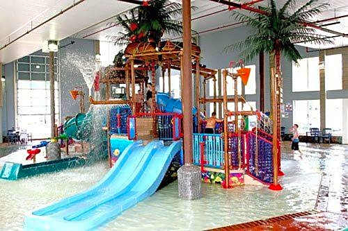 Crown Choice Inn & Suites Lakeview and Waterpark