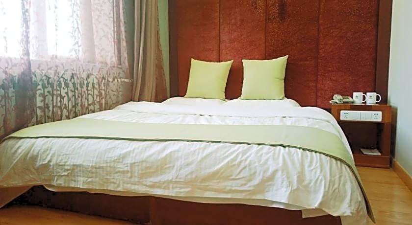 GreenTree Alliance Hulunbeier Zhalantun Railway Station Hotel