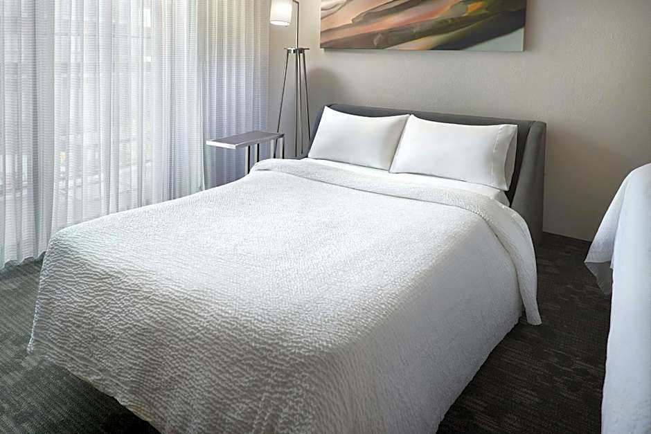 Courtyard by Marriott Greenville Haywood Mall