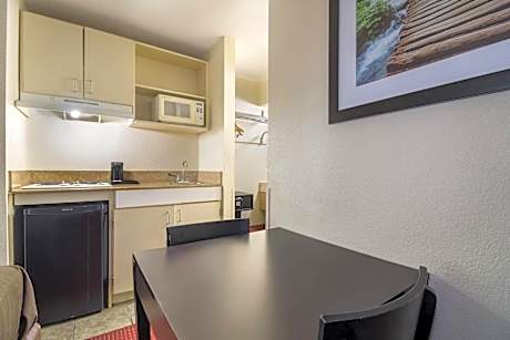 Double Room with Two Double Beds - Smoking