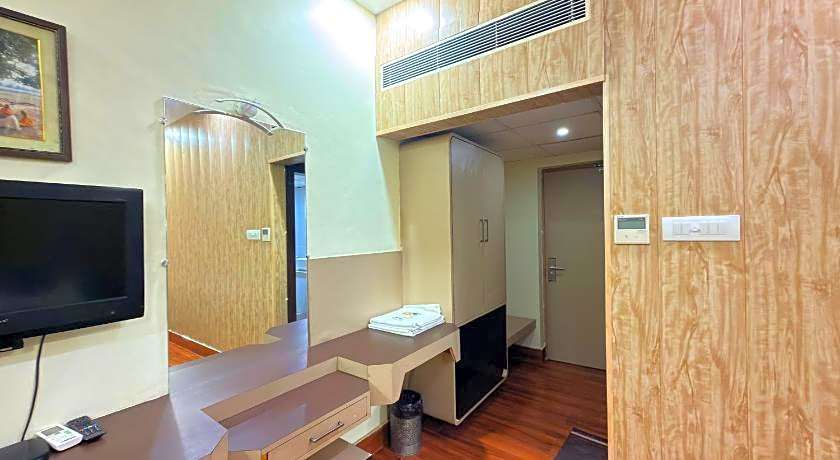 Hotel Padmini International
