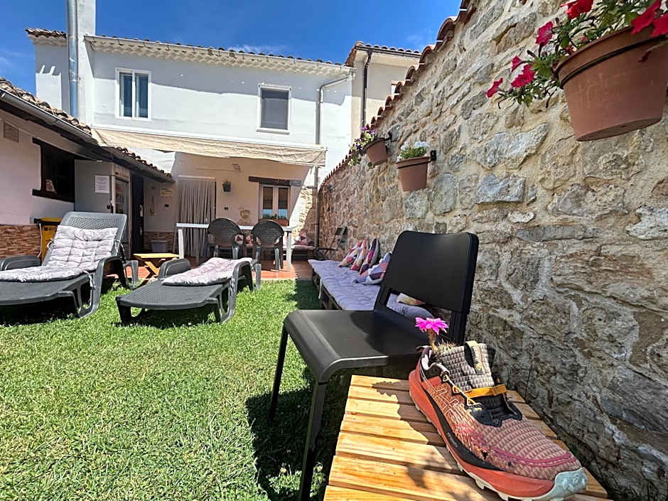 Albergue El Alfar/Pilgrim Hostel