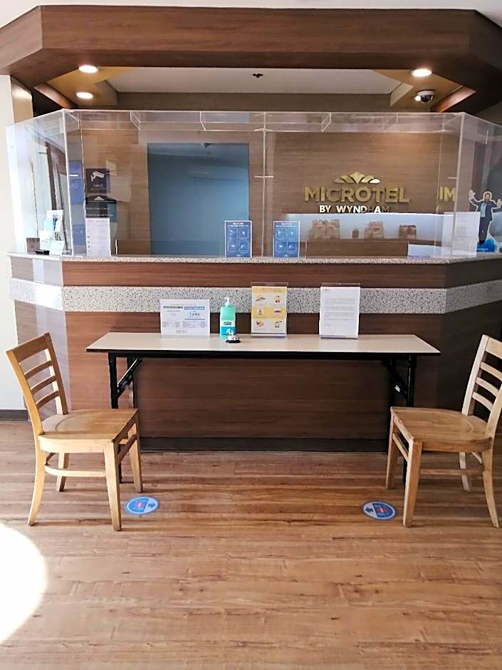 Microtel by Wyndham Batangas