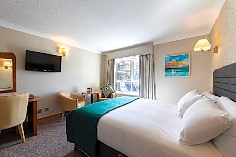 Double Room with Street View