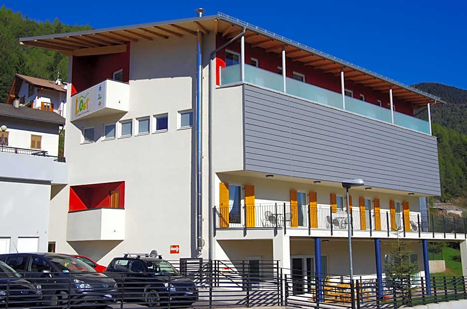 Hostel L'Ost - Ostello di Grumes