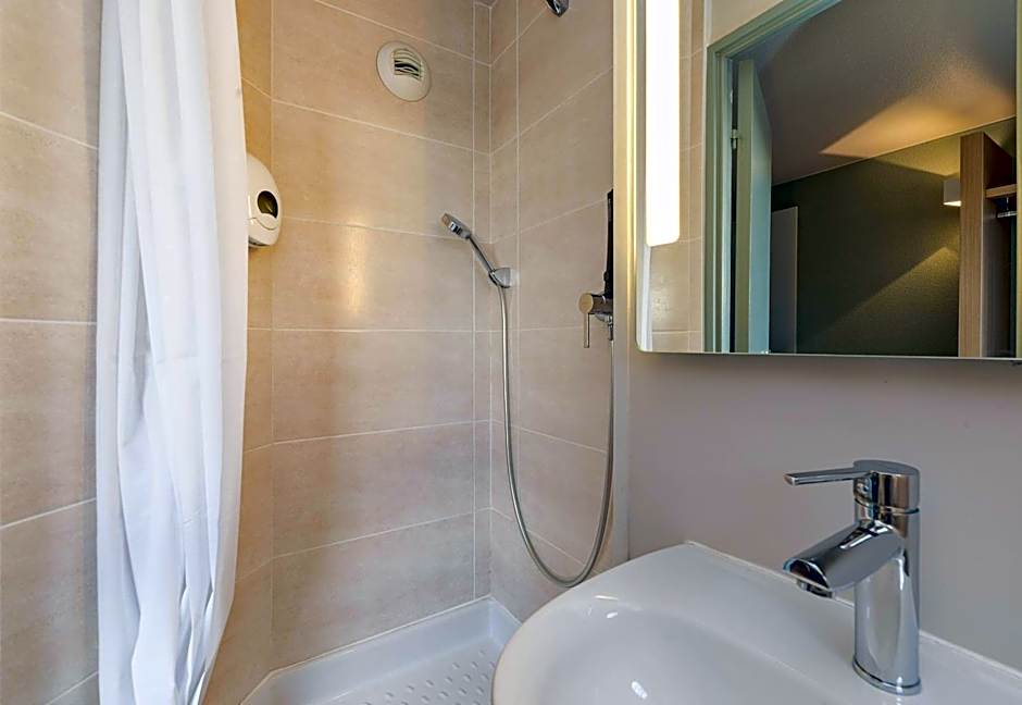 B&B HOTEL Rouen Centre
