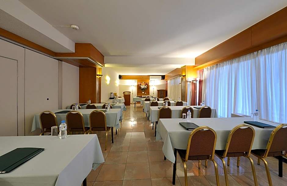Esperia Hotel
