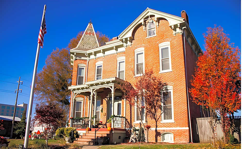Riverview Mansion