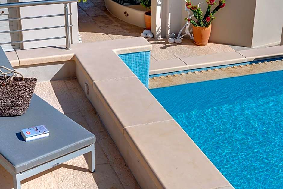 Kouros Art Hotel (Adults Only)