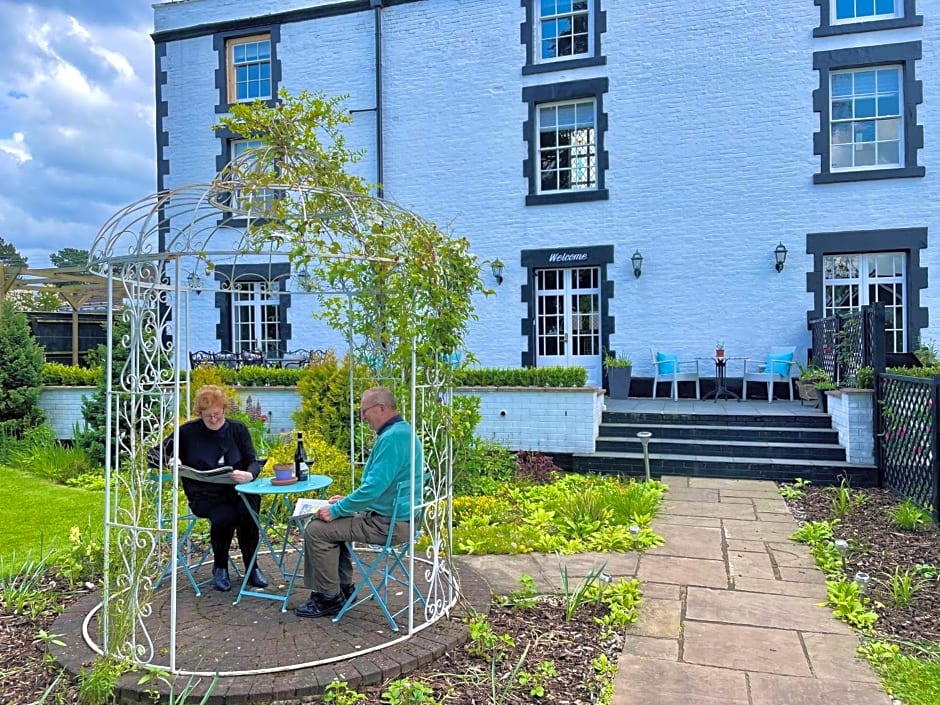 Eagle House - Award Winning B&B and Apartment