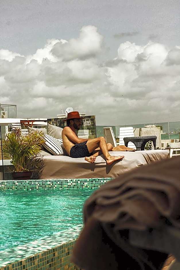 Be Playa Hotel Boutique & Rooftop Bar