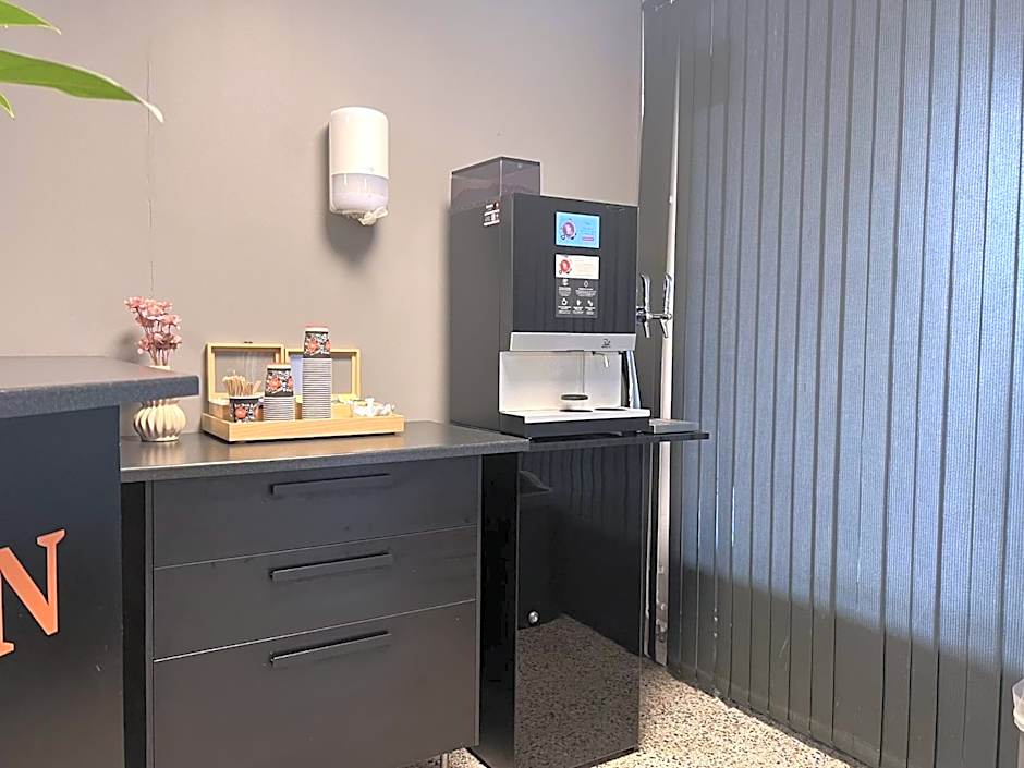 Rentalux Hostel - double & single rooms