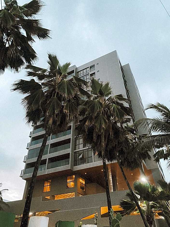 Loft beira-mar com frente e vista para o mar