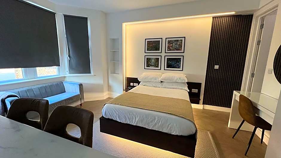 Luxurious London Studios