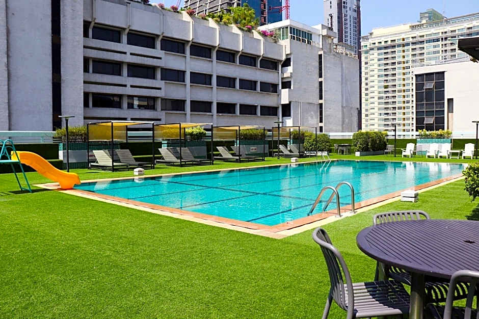 Evergreen Place Siam by UHG