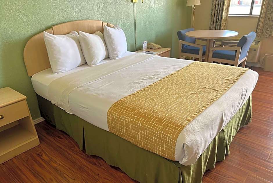 Travelodge by Wyndham Holbrook