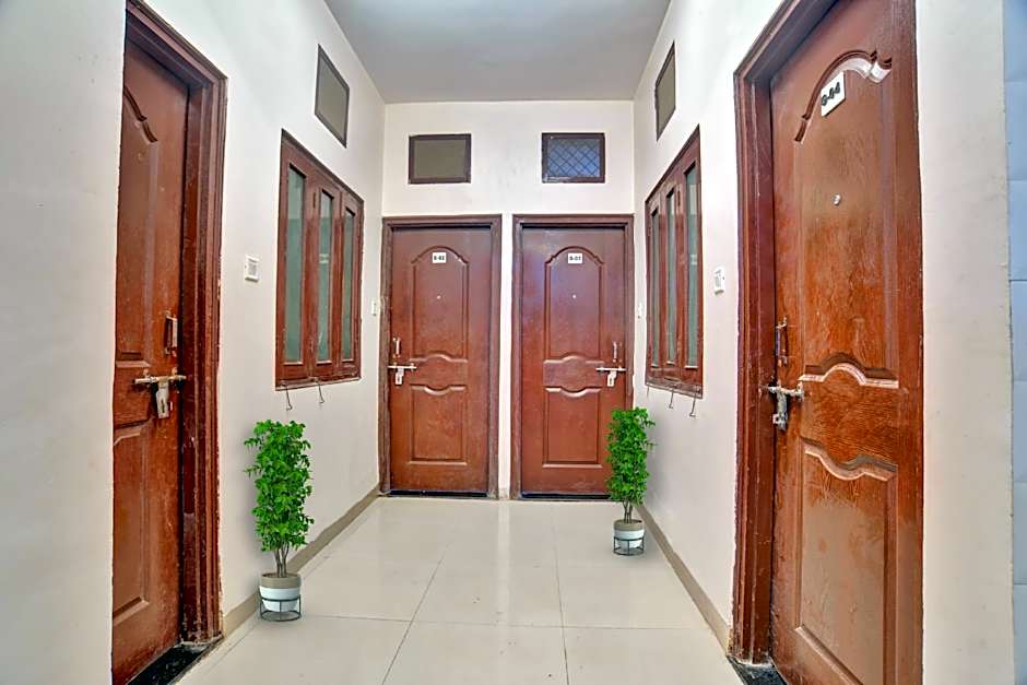 Silver Peace by OYO Rooms – Indore, OH