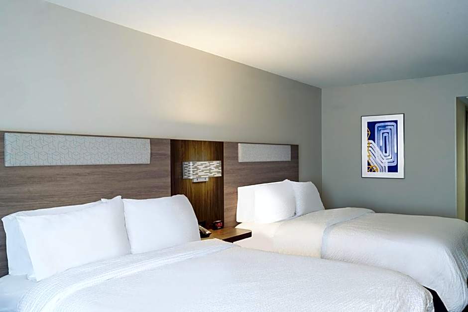 Holiday Inn Express & Suites Bozeman West By IHG