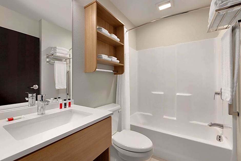 Microtel Inn & Suites by Wyndham Gambrills