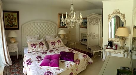 King Room with Garden View
