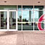 Motel 6-Brampton, ON - Toronto