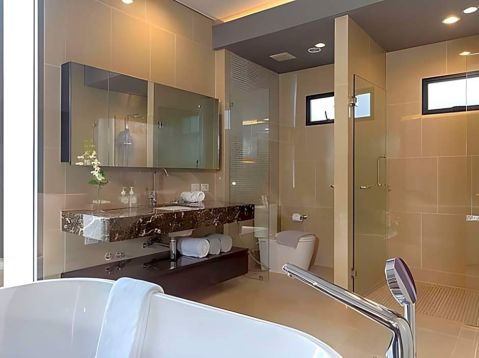 X10 Seaview Suites at Panwa Beach