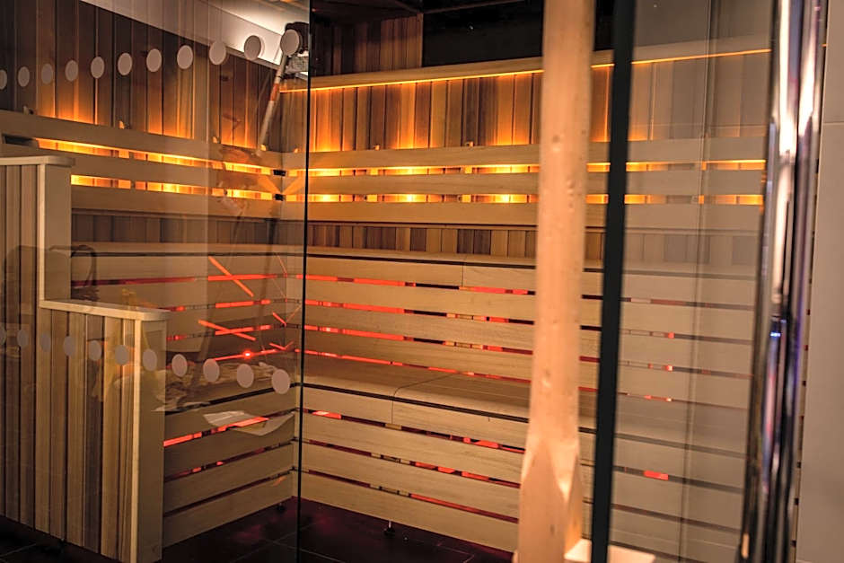 Lincoln Plaza London, Curio Collection By Hilton