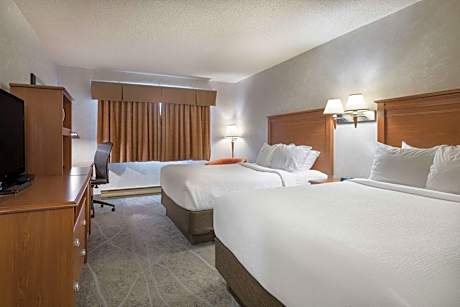 Queen Room with Two Queen Beds - Non-Smoking