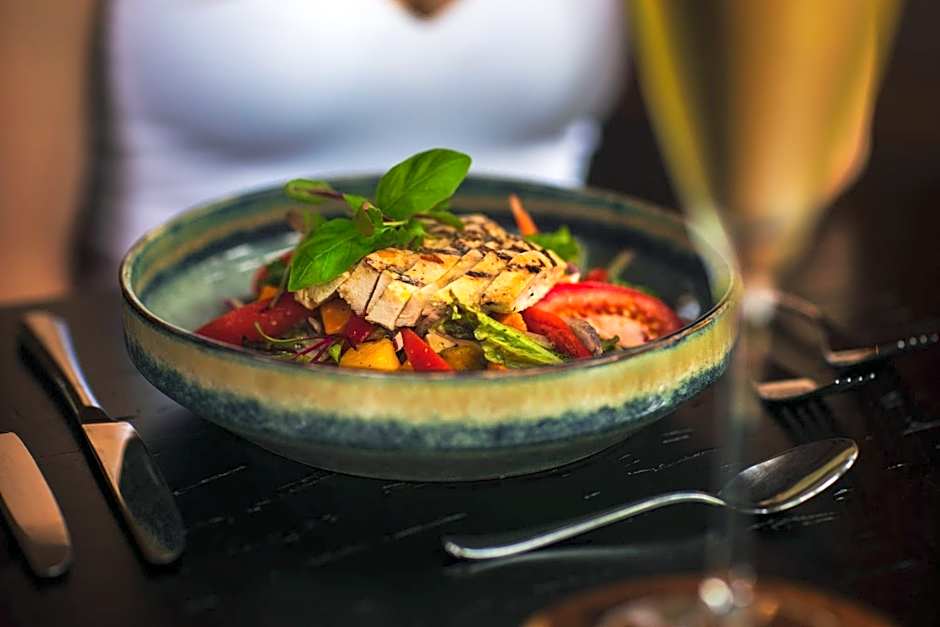 Amor Arenal (Adults Only)