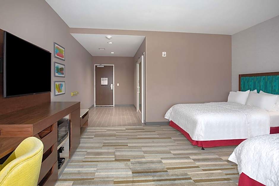 Hampton Inn By Hilton & Suites Watsonville, CA