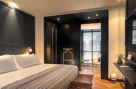 Superior Deluxe Double or Twin Room