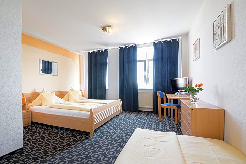 Europa Hotel Garni free parking
