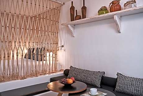 Studio Sea View - Ground Floor (2 Adults)