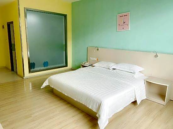 7 Days Inn Xishuangbanna Gaozhuang  Starlight Night Market