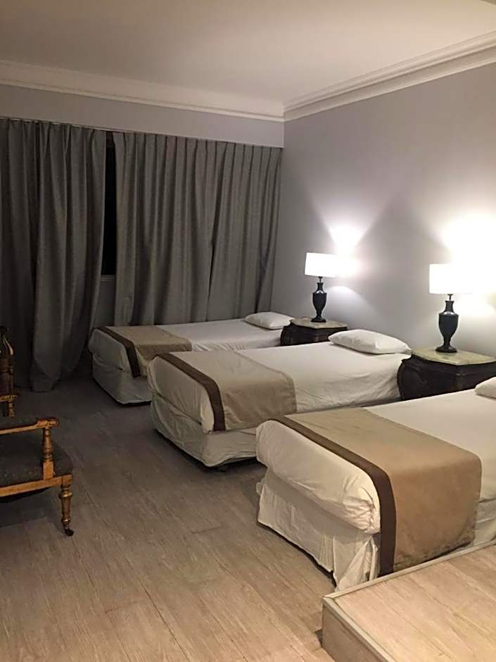 1253 Recoleta Small Hotel