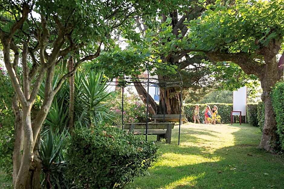 Hôtel & Résidence Vacances Bleues Orhoïtza