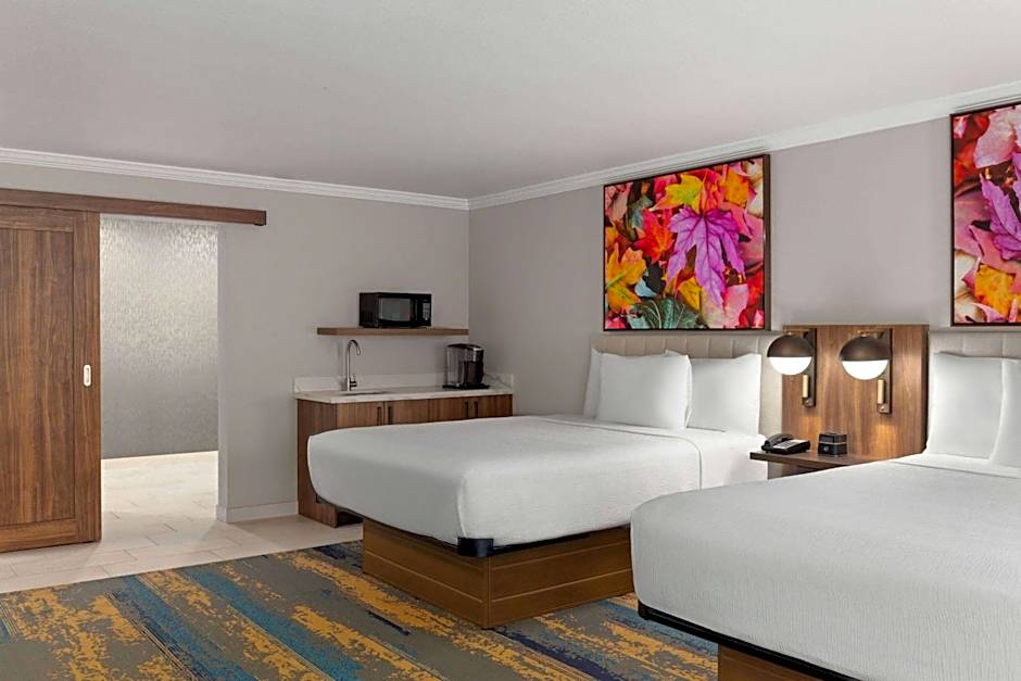 La Quinta Inn & Suites by Wyndham Yakima Downtown