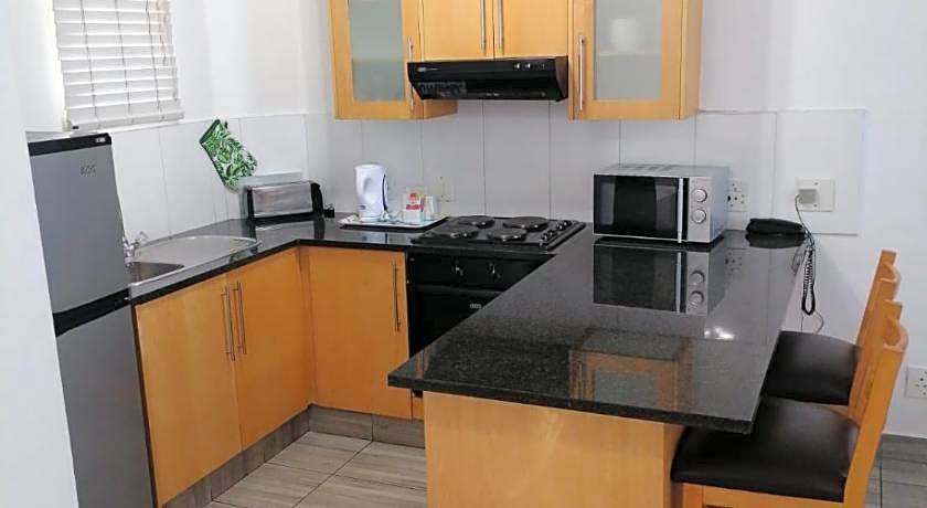 Airport Inn And Suites